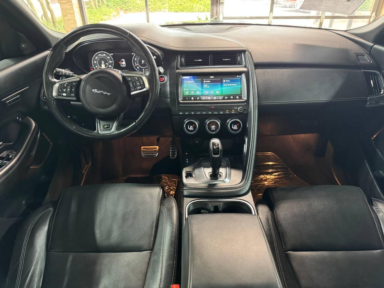 Jaguar E-Pace P300 AWD R-Dynamic HSE 2018