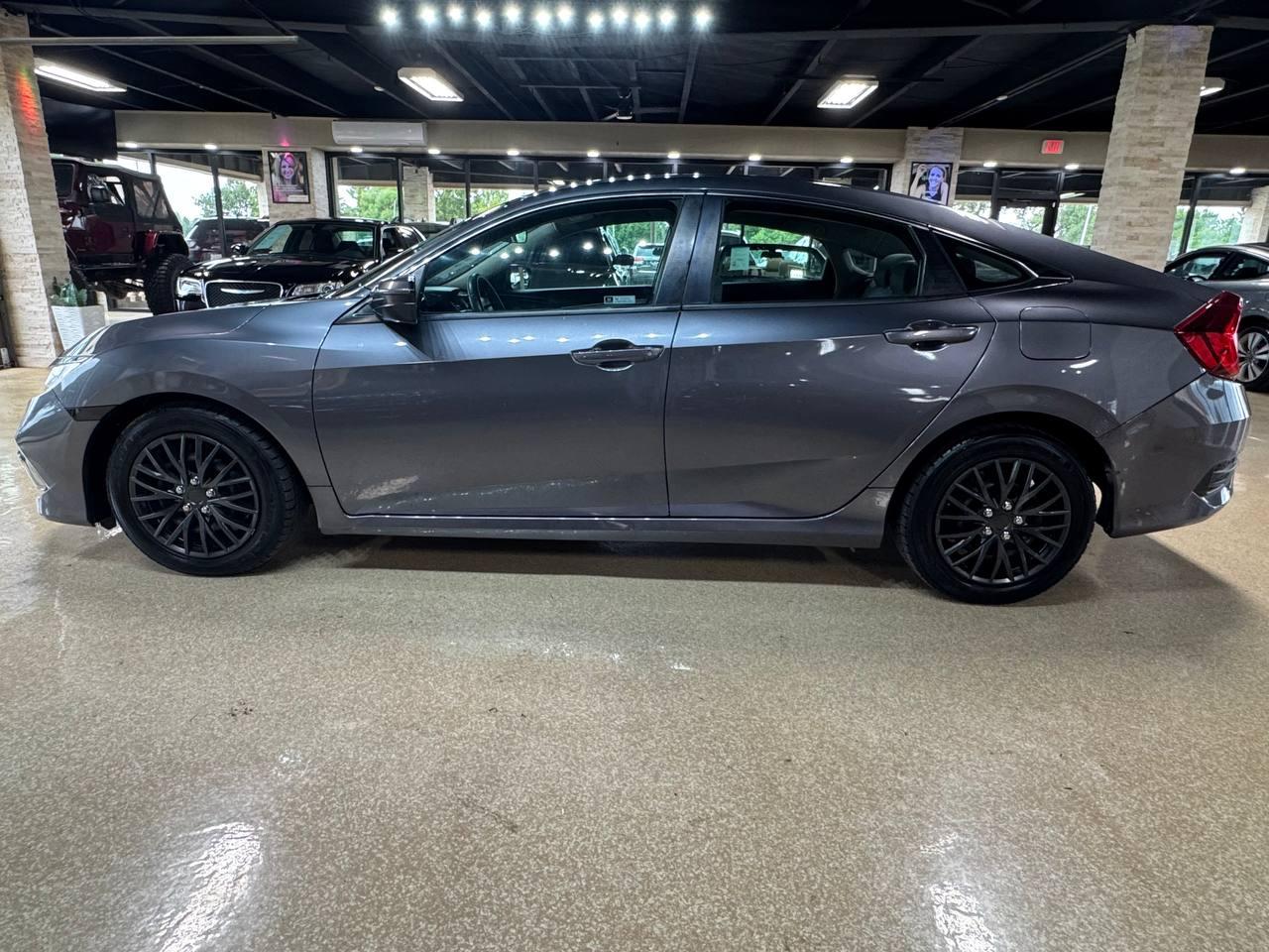 Honda Civic Sedan LX CVT 2021