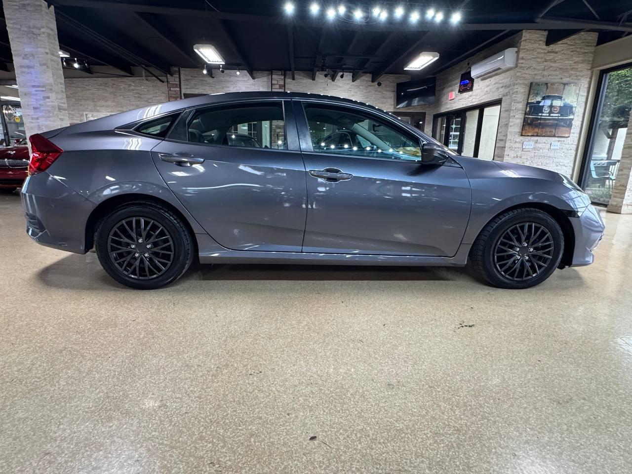 Honda Civic Sedan LX CVT 2021