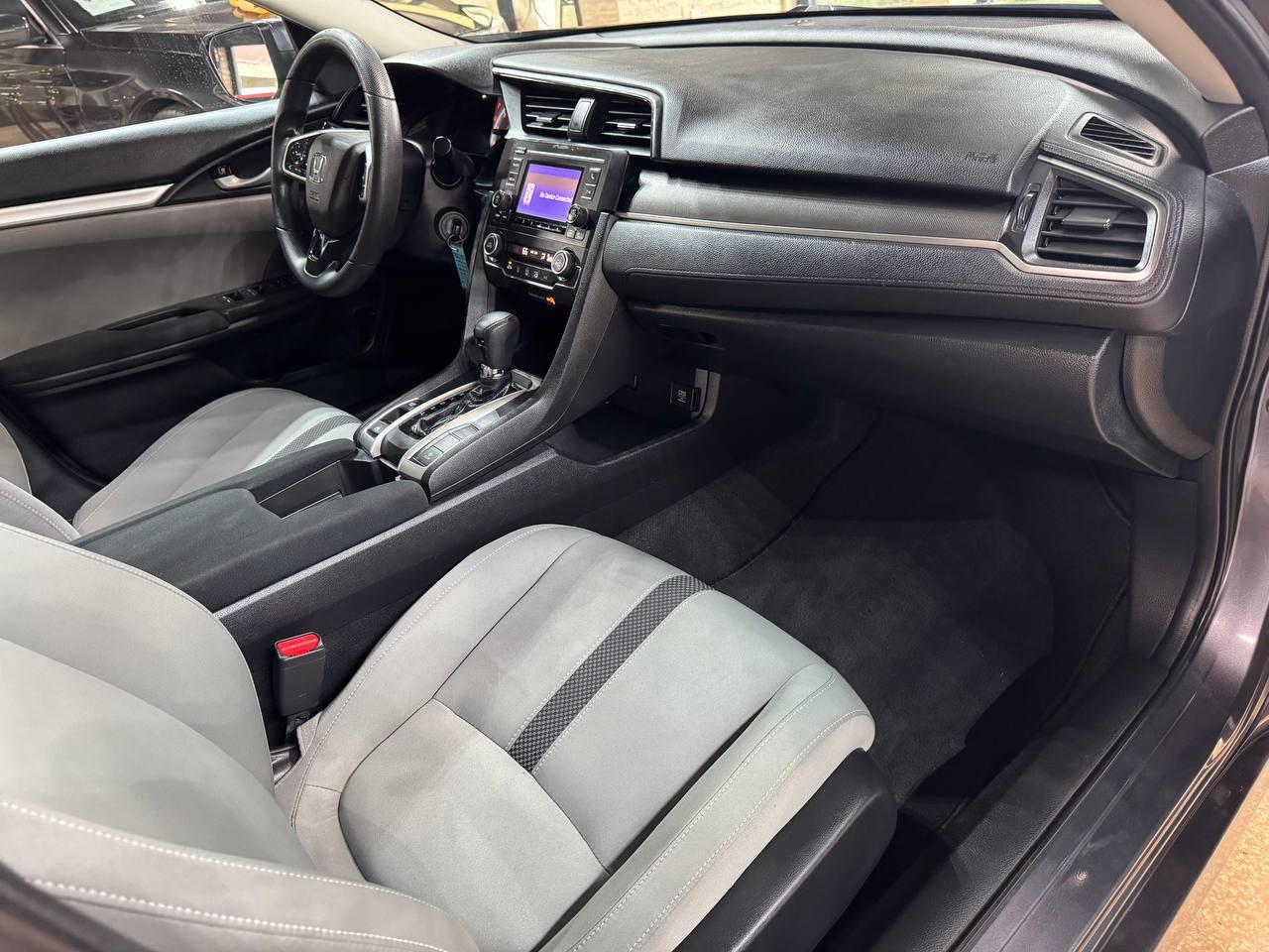 Honda Civic Sedan LX CVT 2021