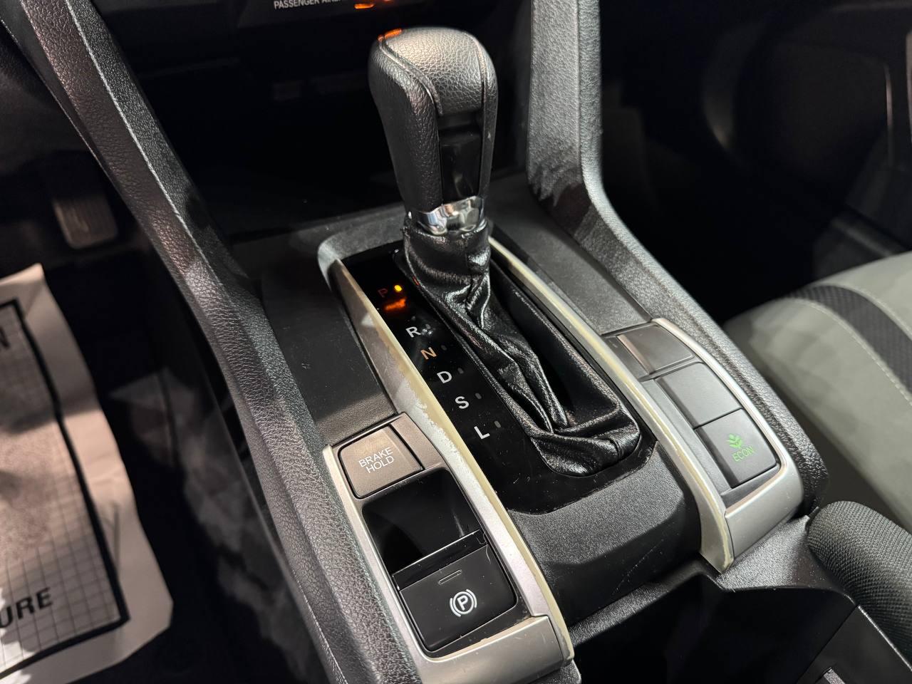 Honda Civic Sedan LX CVT 2021