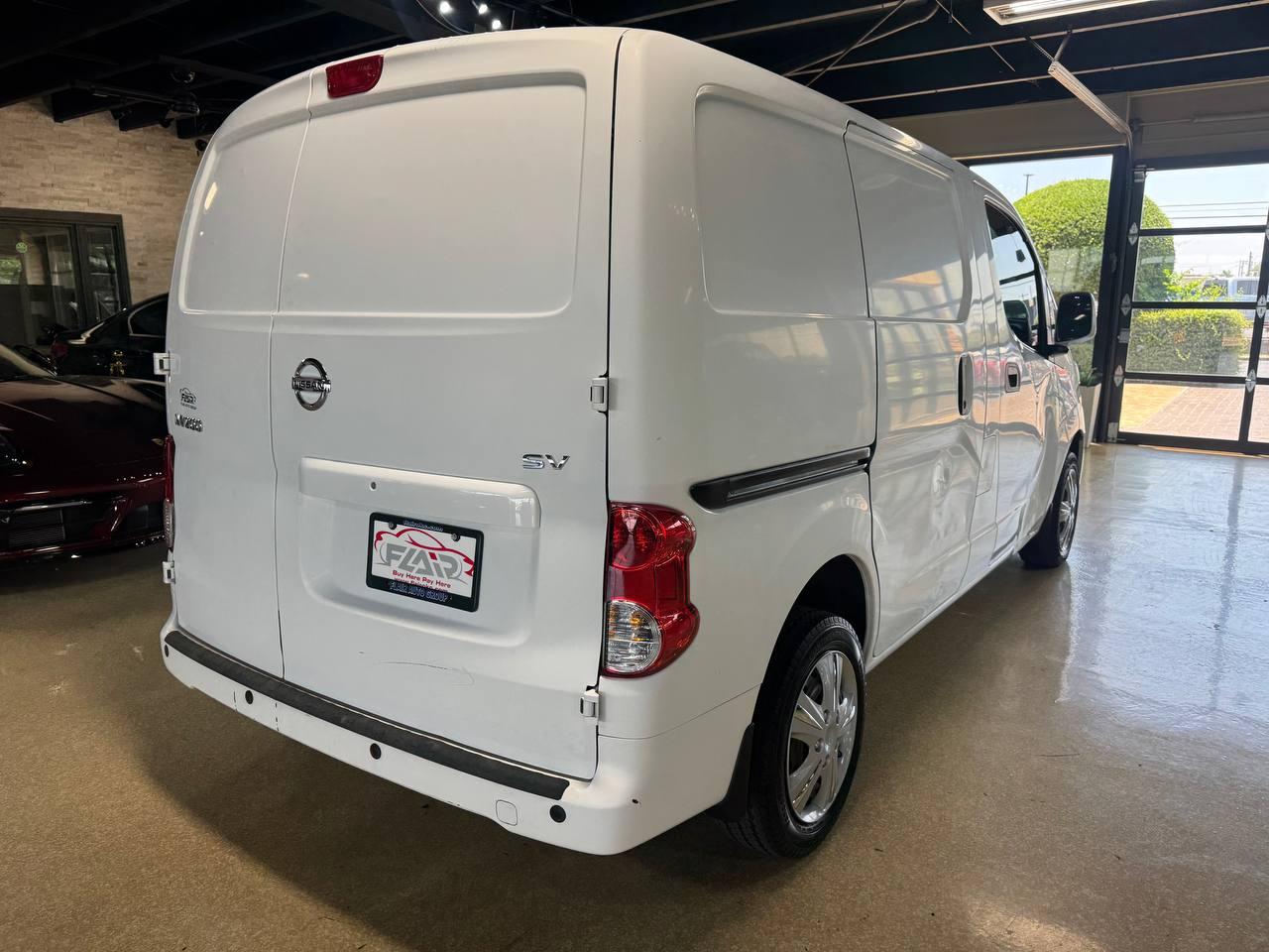 Nissan NV200 Compact Cargo I4 SV 2017