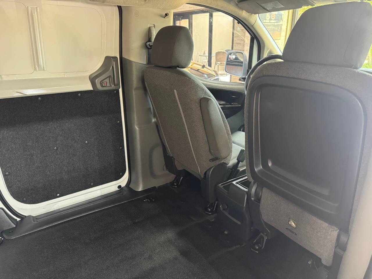 Nissan NV200 Compact Cargo I4 SV 2017