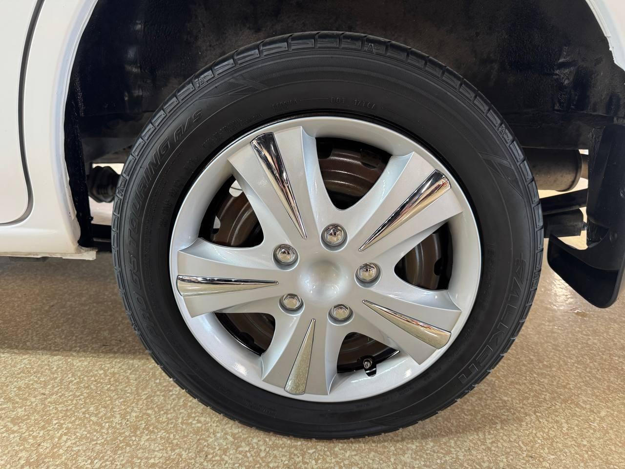 Nissan NV200 Compact Cargo I4 SV 2017