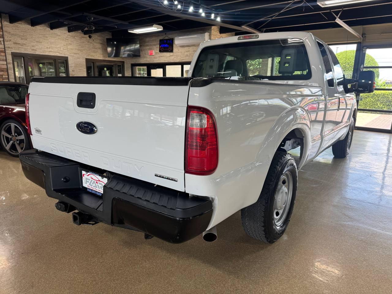 Ford Super Duty F-250 SRW 2WD SuperCab 158" Lariat 2015