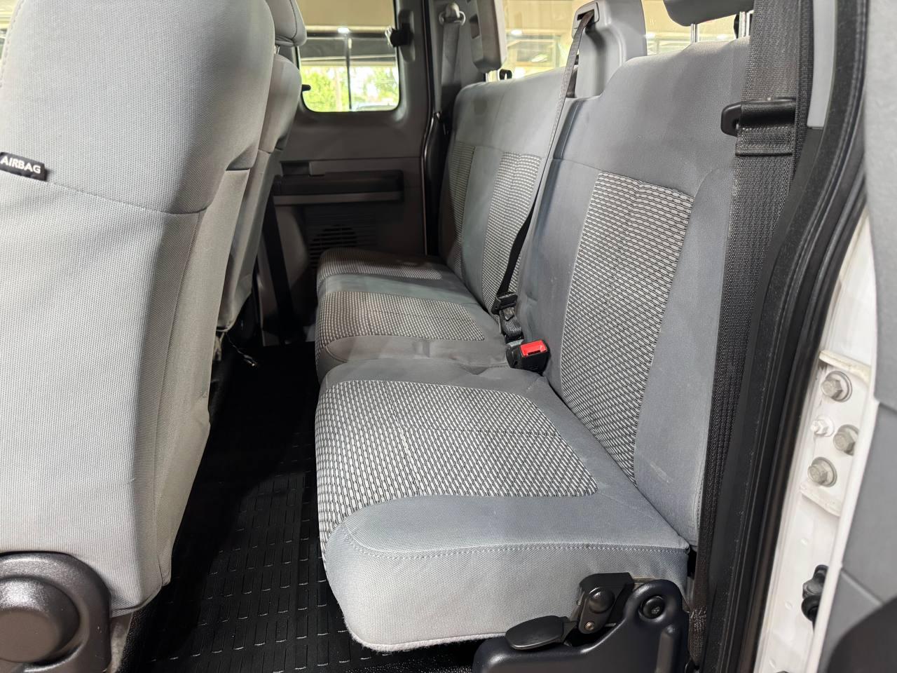 Ford Super Duty F-250 SRW 2WD SuperCab 158" Lariat 2015