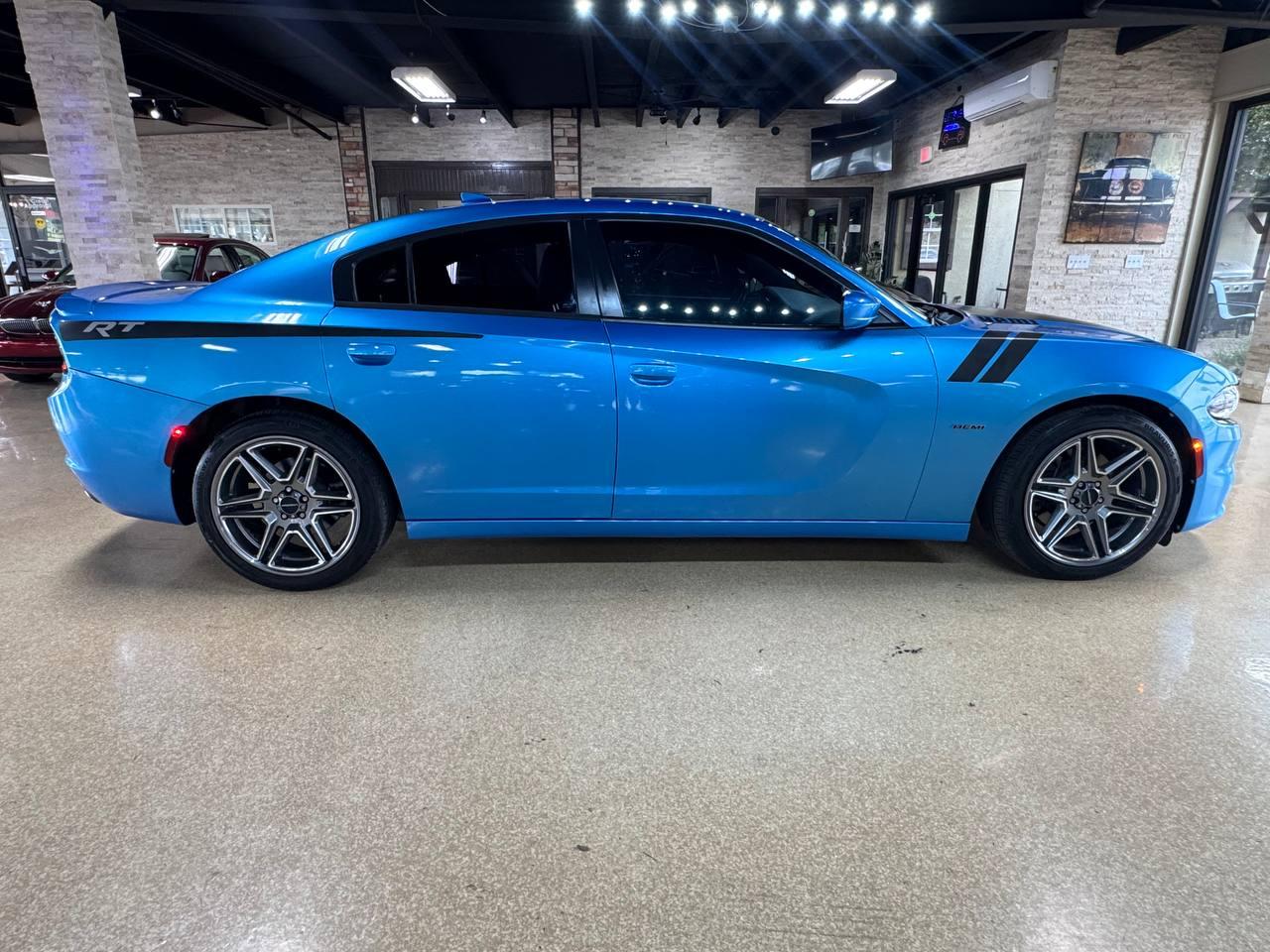 Dodge Charger 4dr Sdn RT RWD 2015