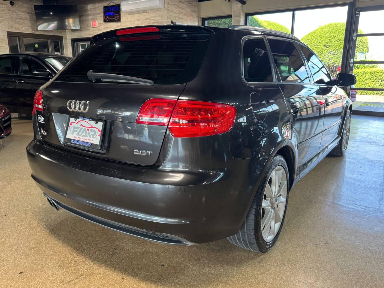 Audi A3 4dr HB S tronic FrontTrak 2.0T Premium 2013