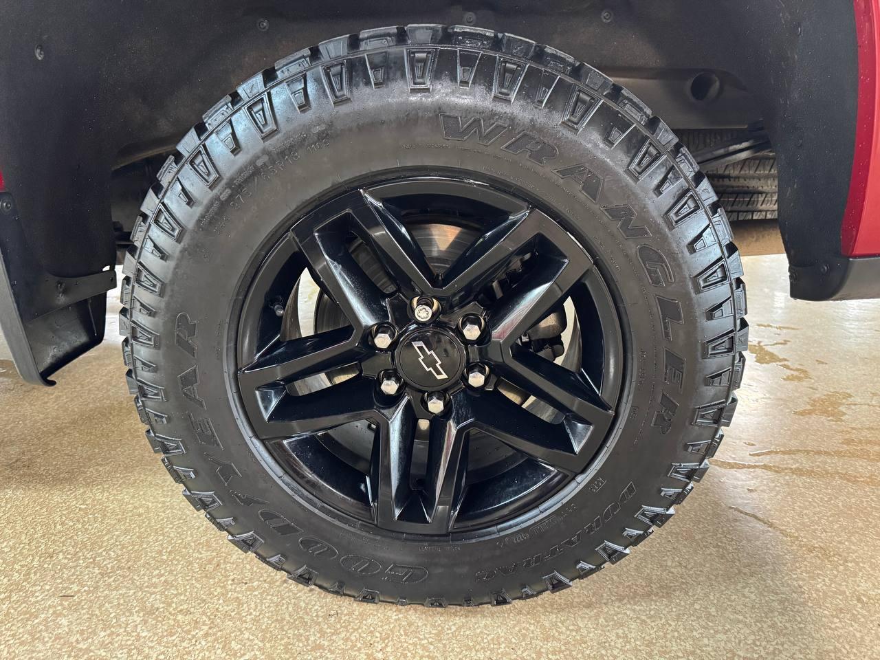 Chevrolet Silverado 1500 4WD Crew Cab 147" LT Trail Boss 2019