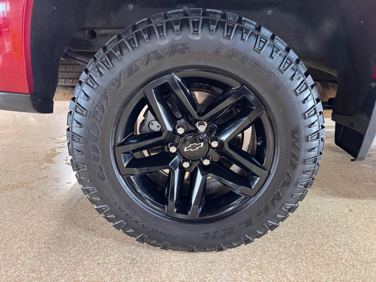 Chevrolet Silverado 1500 4WD Crew Cab 147" LT Trail Boss 2019