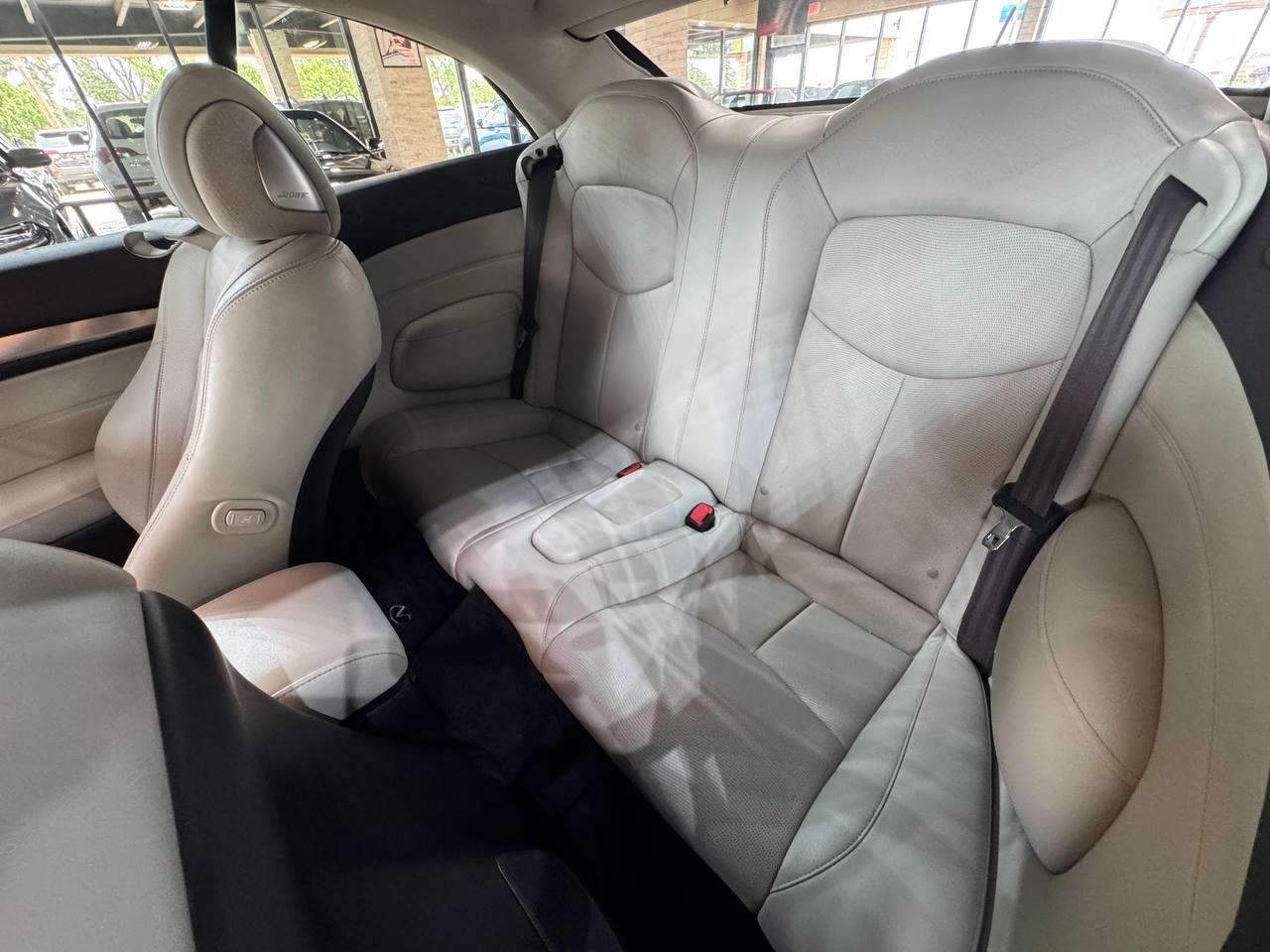 Infiniti G37 Convertible 2dr Base 2009