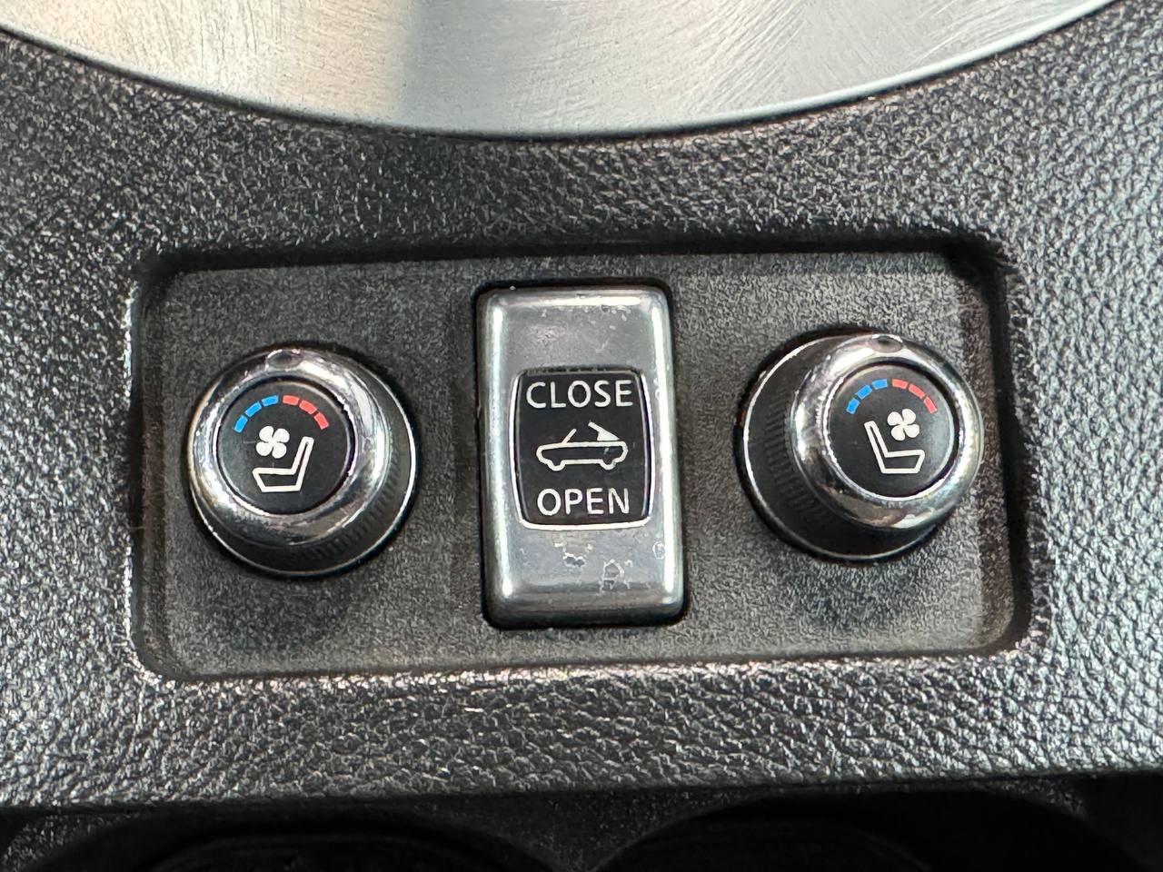 Infiniti G37 Convertible 2dr Base 2009