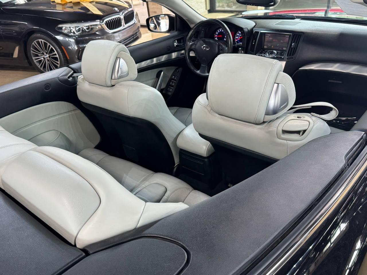 Infiniti G37 Convertible 2dr Base 2009