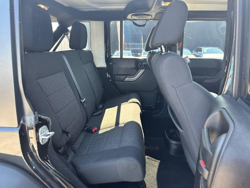 Jeep Wrangler Unlimited 4WD 4dr Sport 2012