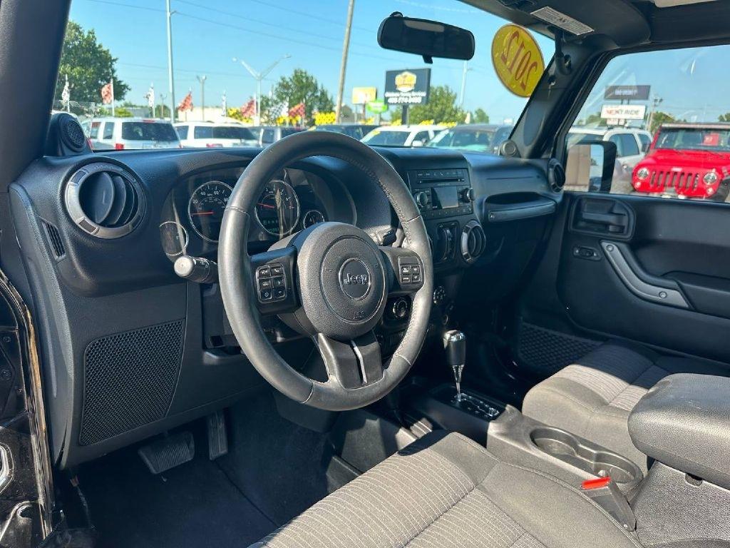 Jeep Wrangler Unlimited 4WD 4dr Sport 2012