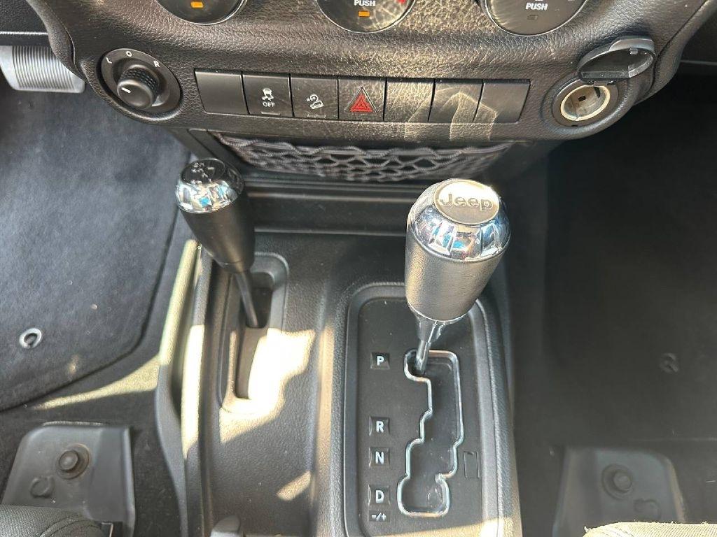 Jeep Wrangler Unlimited 4WD 4dr Sport 2012