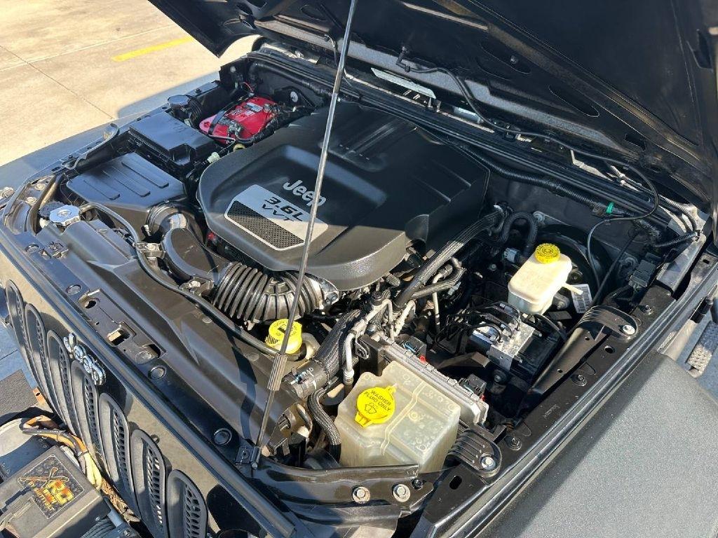 Jeep Wrangler Unlimited 4WD 4dr Sport 2012