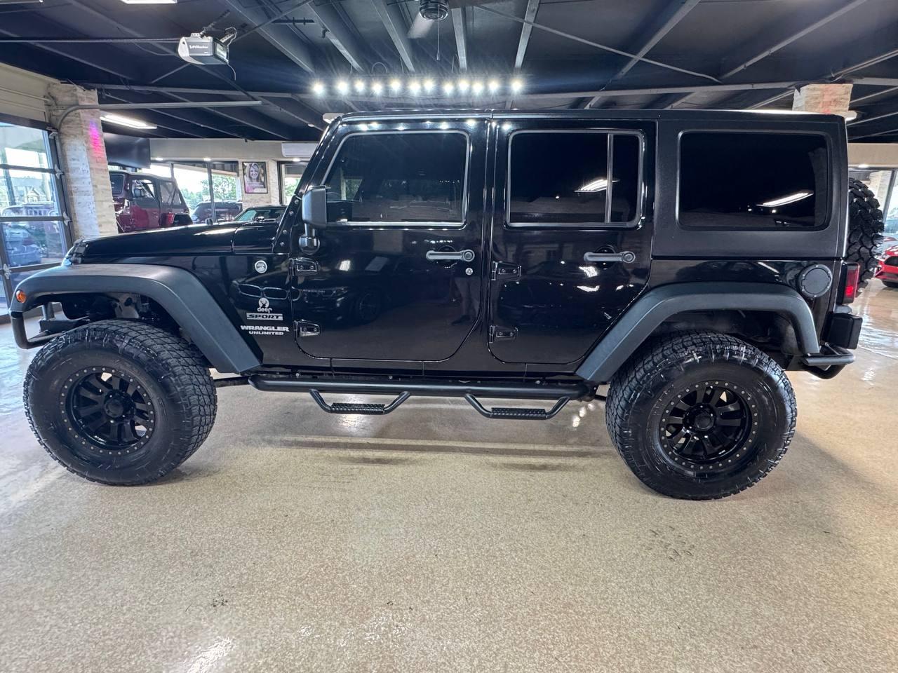 Jeep Wrangler Unlimited 4WD 4dr Sport 2012