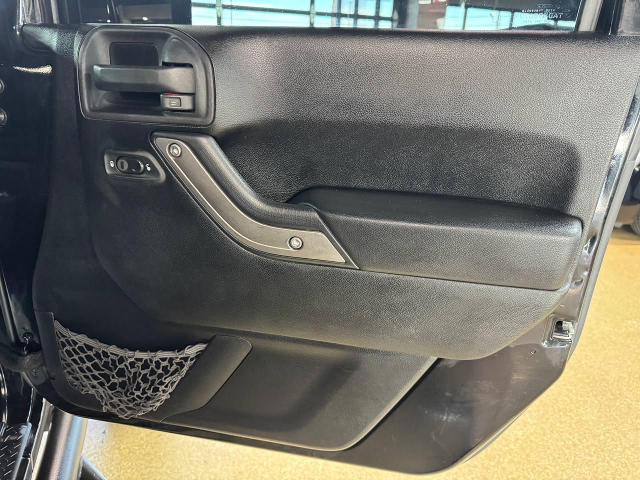 Jeep Wrangler Unlimited 4WD 4dr Sport 2012