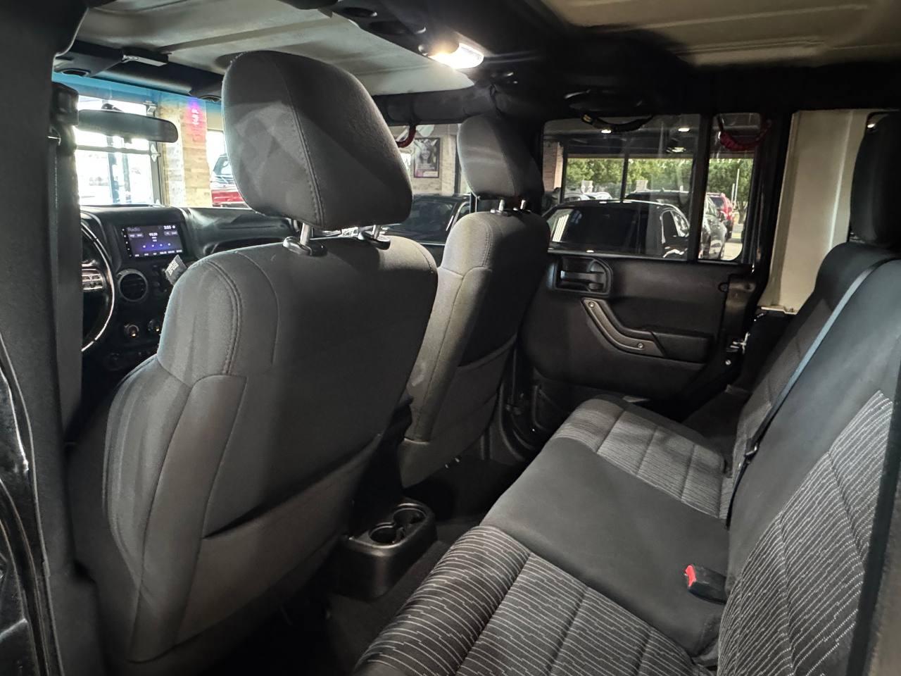 Jeep Wrangler Unlimited 4WD 4dr Sport 2012