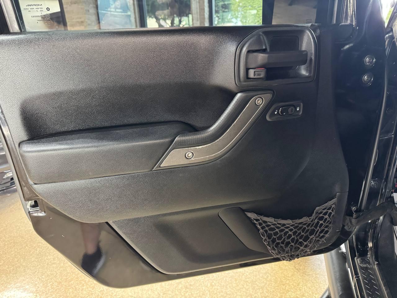 Jeep Wrangler Unlimited 4WD 4dr Sport 2012
