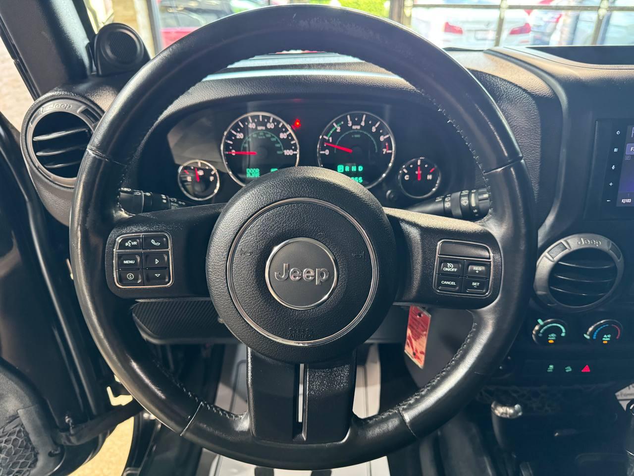 Jeep Wrangler Unlimited 4WD 4dr Sport 2012
