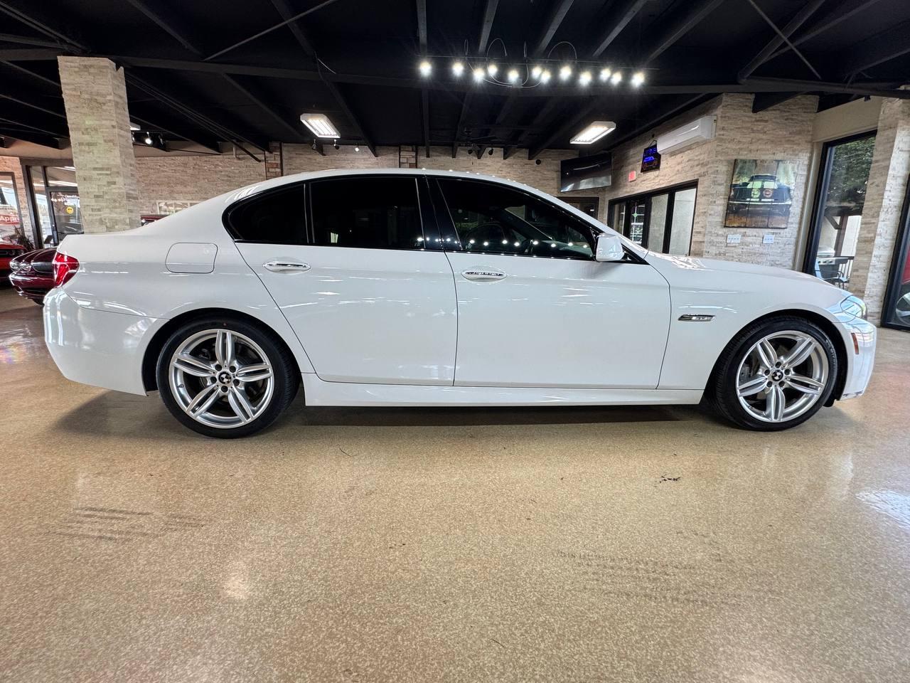 BMW 5 Series 4dr Sdn 535i RWD 2013