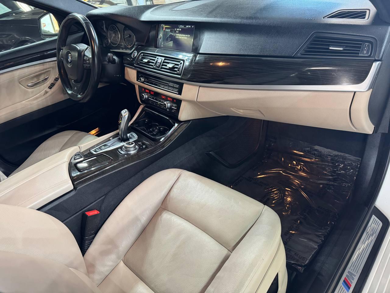BMW 5 Series 4dr Sdn 535i RWD 2013