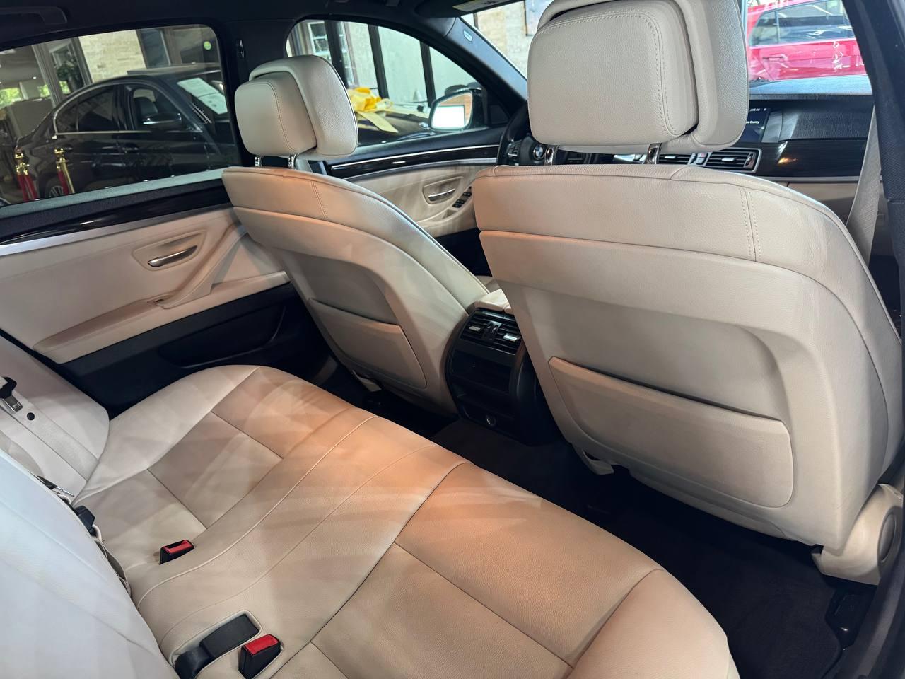 BMW 5 Series 4dr Sdn 535i RWD 2013