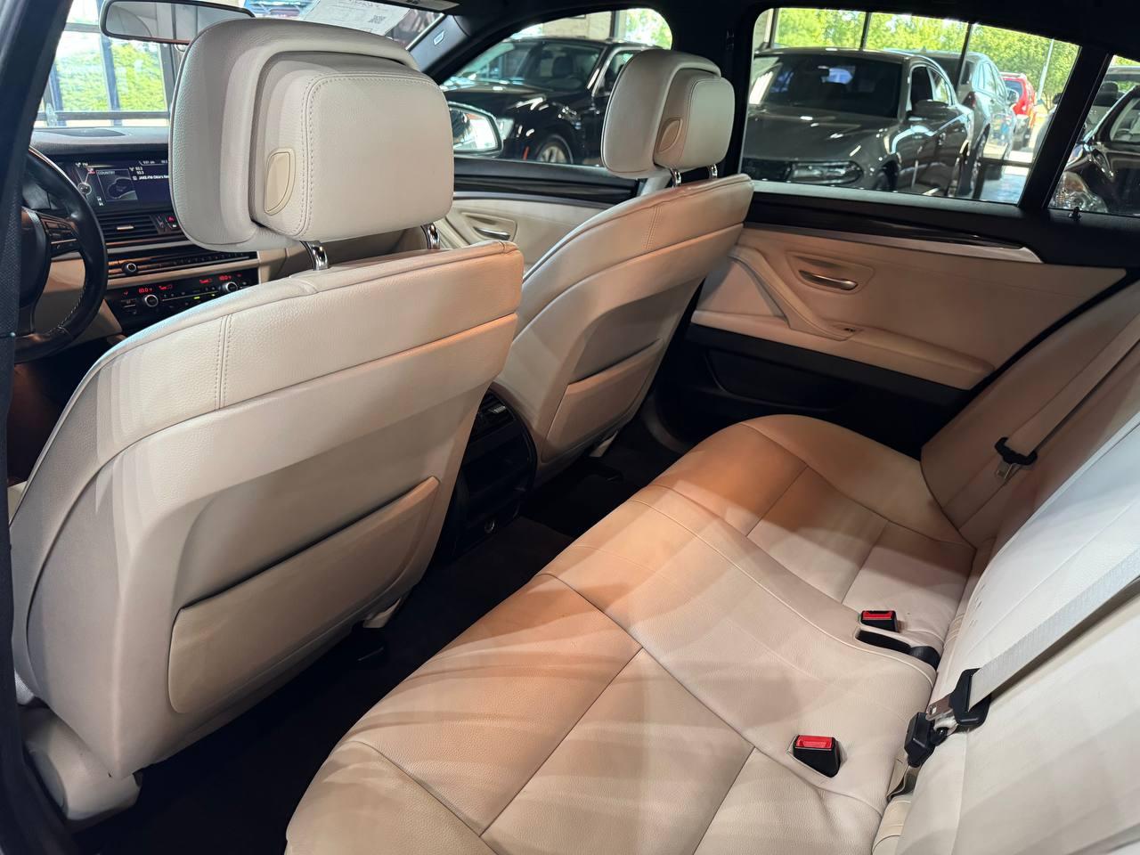 BMW 5 Series 4dr Sdn 535i RWD 2013