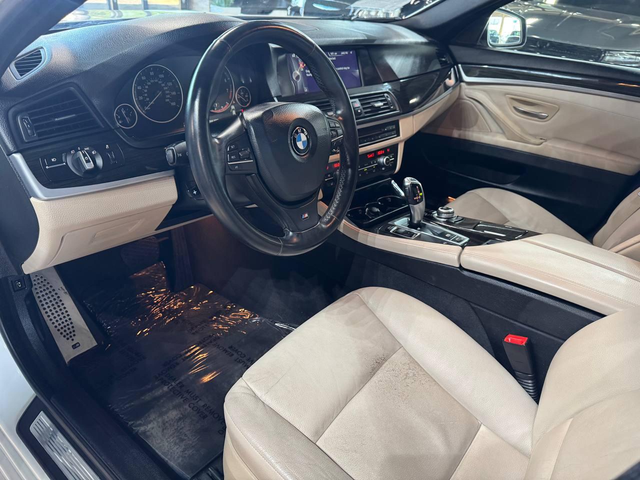 BMW 5 Series 4dr Sdn 535i RWD 2013