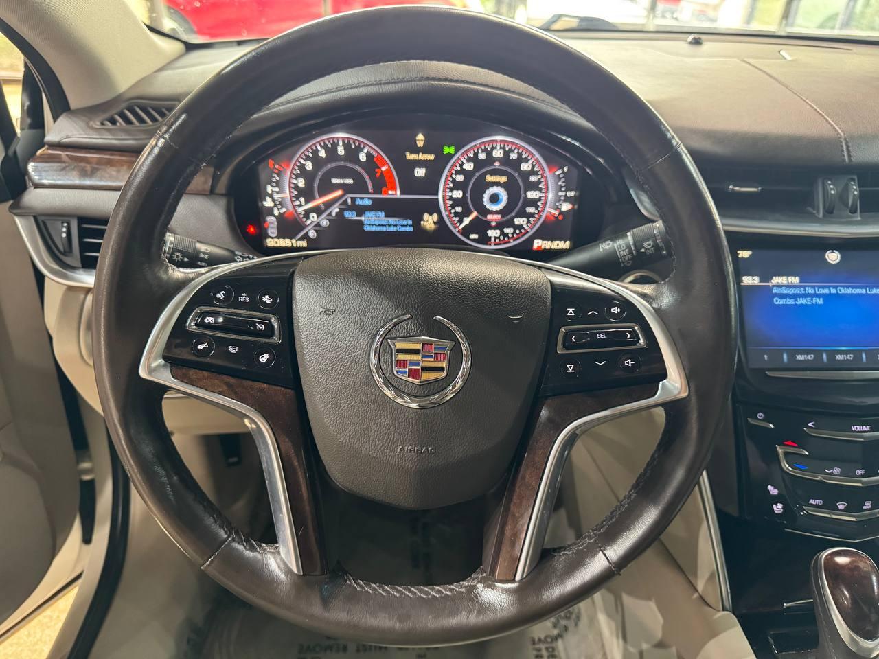 Cadillac XTS 4dr Sdn Premium FWD 2013