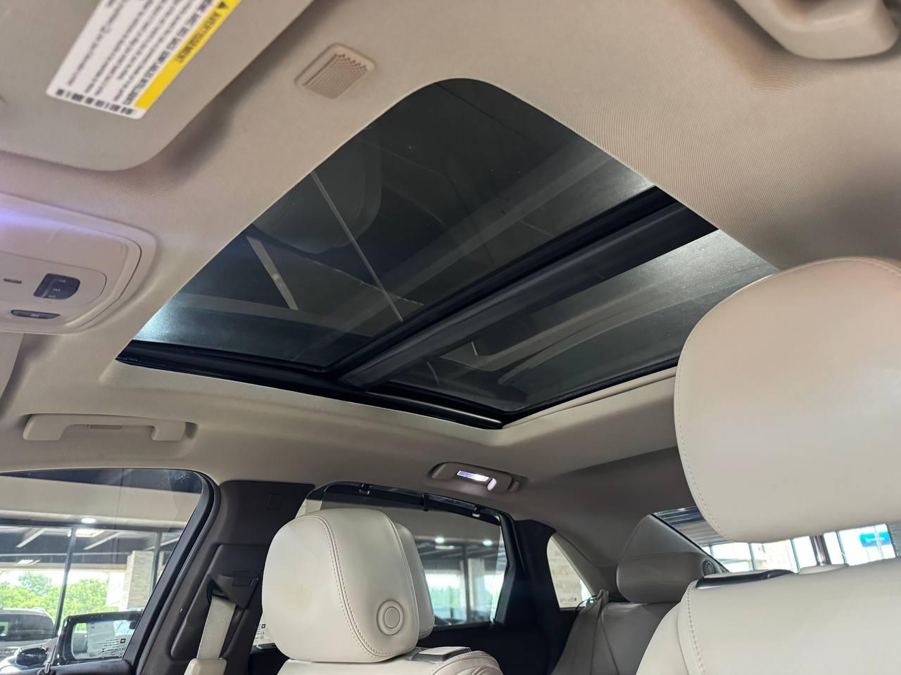Cadillac XTS 4dr Sdn Premium FWD 2013