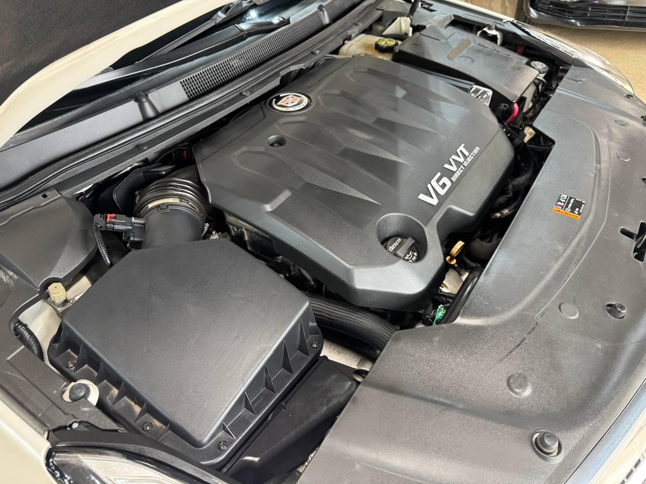 Cadillac XTS 4dr Sdn Premium FWD 2013