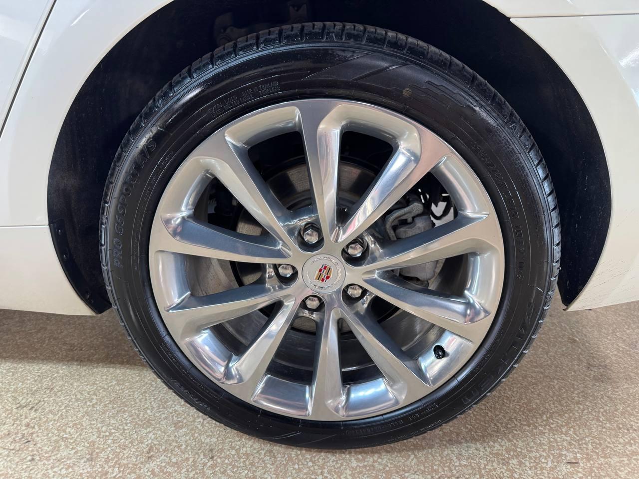 Cadillac XTS 4dr Sdn Premium FWD 2013