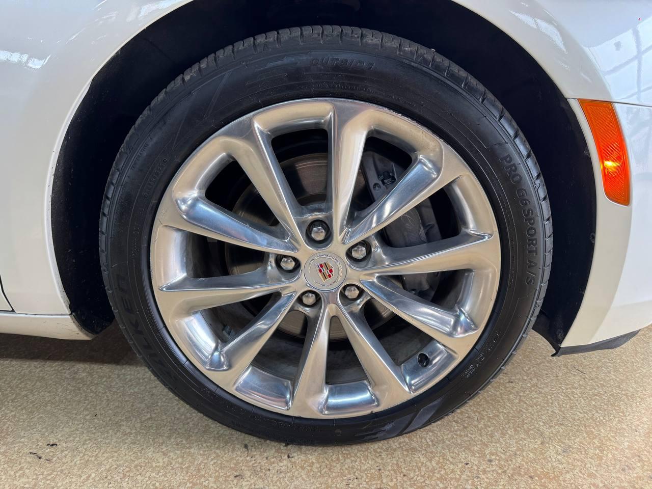 Cadillac XTS 4dr Sdn Premium FWD 2013