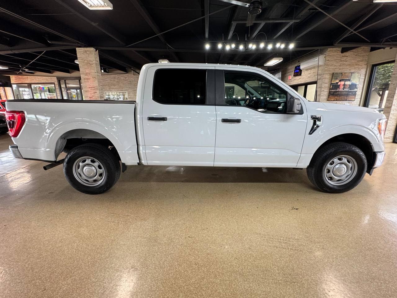 Ford F-150 XLT 4WD SuperCrew 5.5' Box 2022