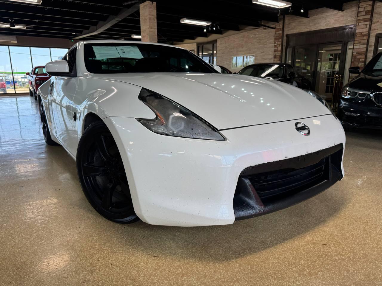 Nissan 370Z 2dr Cpe Auto 2012
