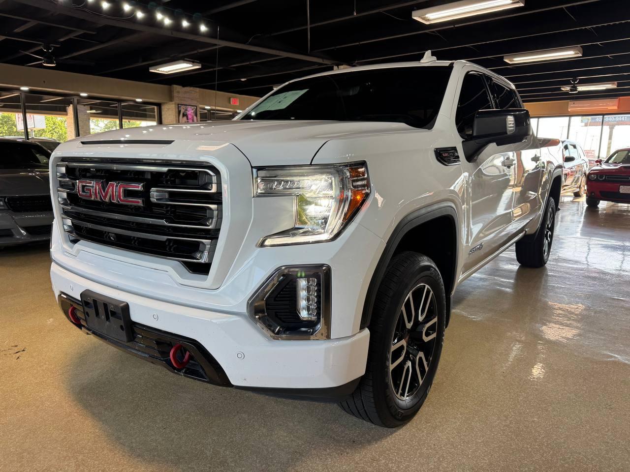 GMC Sierra 1500 4WD Crew Cab 147" AT4 2020