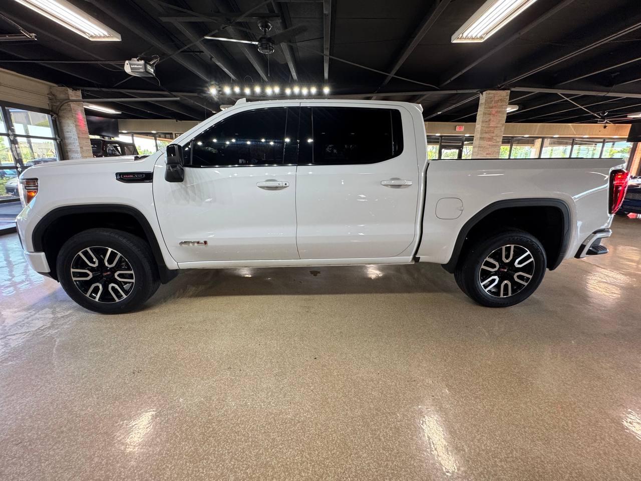 GMC Sierra 1500 4WD Crew Cab 147" AT4 2020