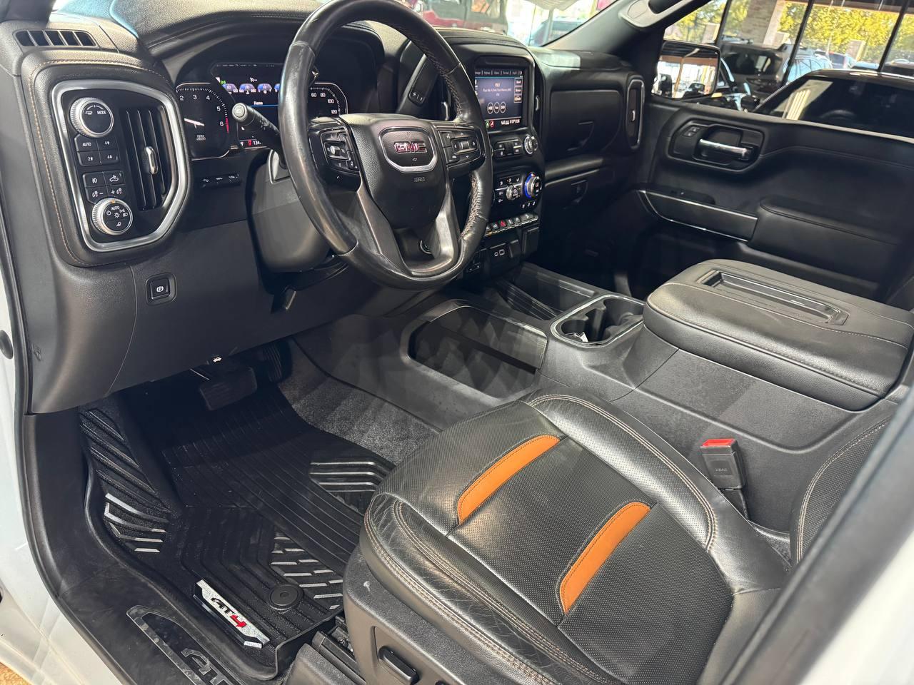 GMC Sierra 1500 4WD Crew Cab 147" AT4 2020
