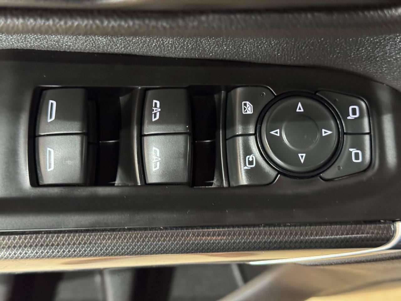 GMC Sierra 1500 4WD Crew Cab 147" AT4 2020
