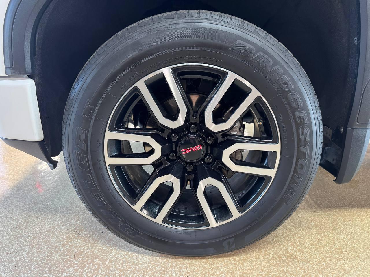 GMC Sierra 1500 4WD Crew Cab 147" AT4 2020