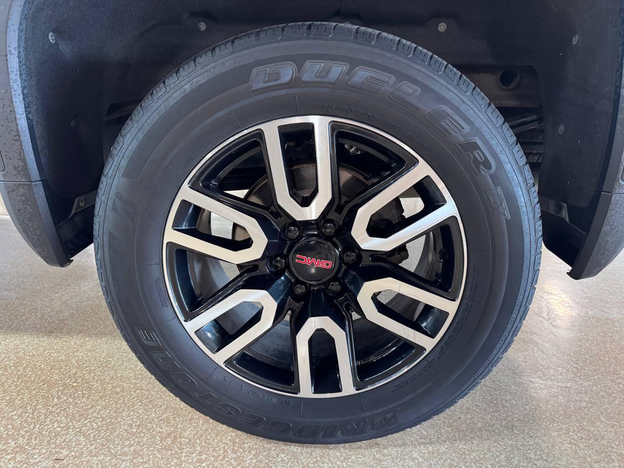 GMC Sierra 1500 4WD Crew Cab 147" AT4 2020
