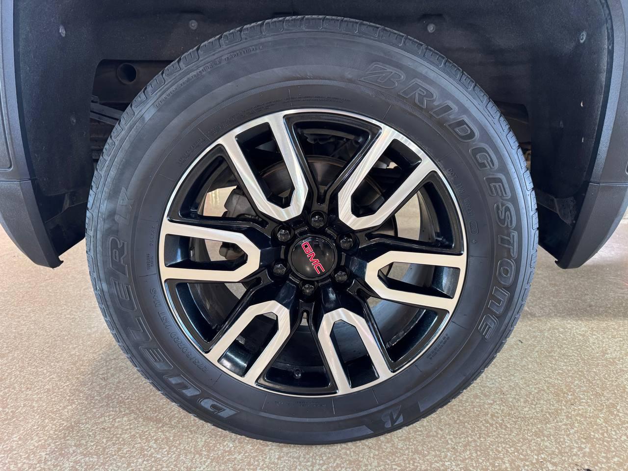 GMC Sierra 1500 4WD Crew Cab 147" AT4 2020