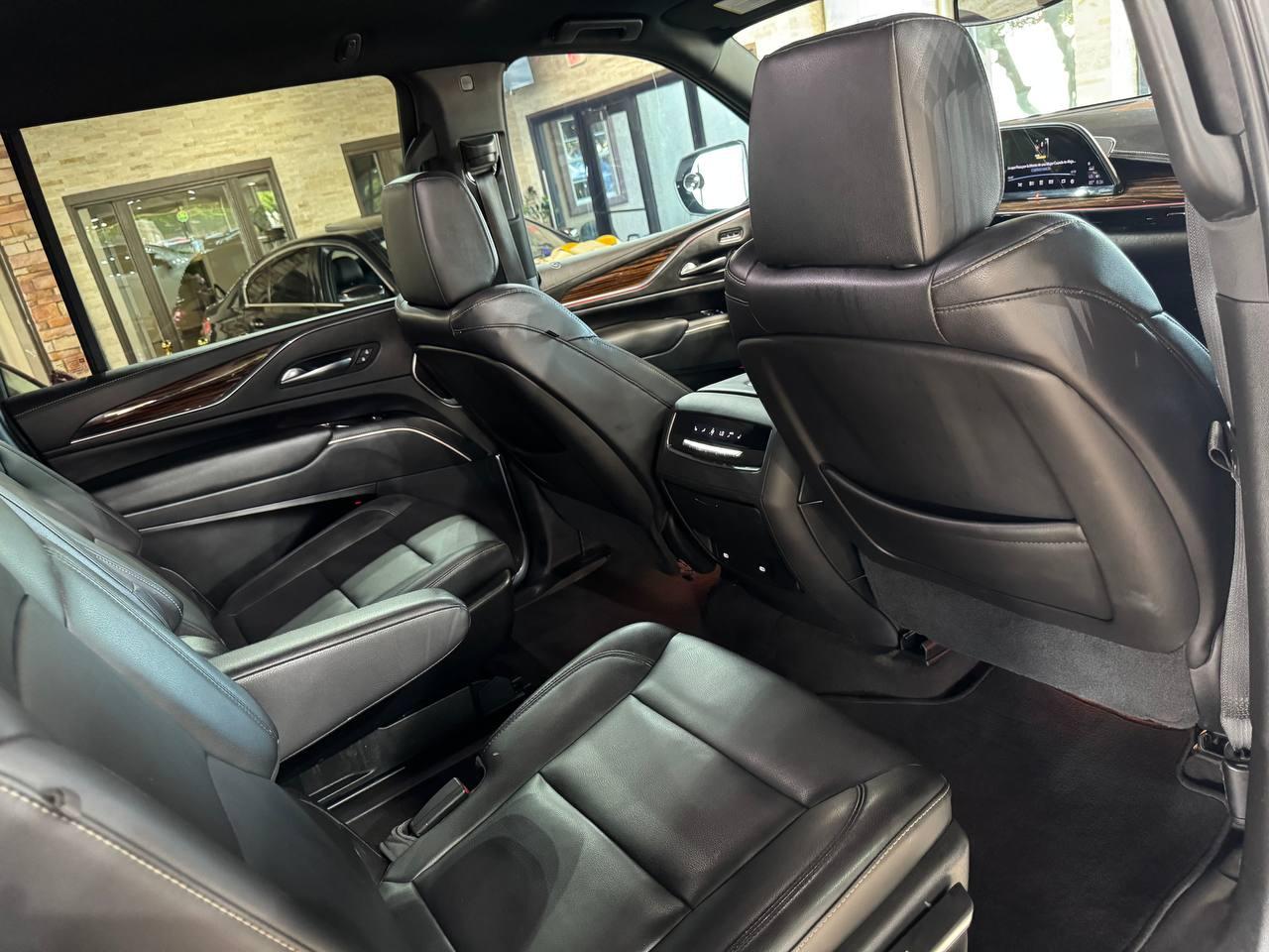 Cadillac Escalade ESV 2WD 4dr Luxury 2021