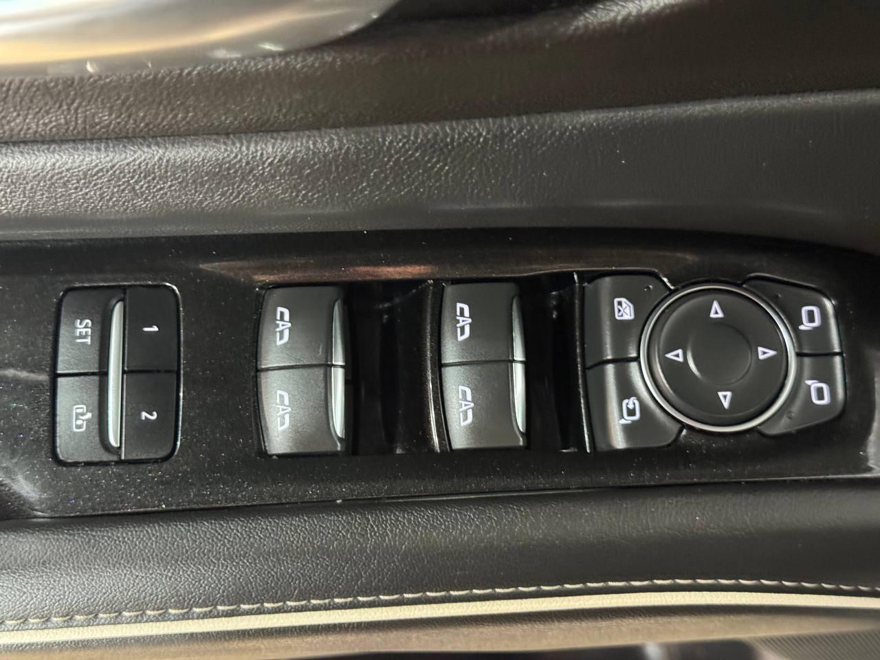 Cadillac Escalade ESV 2WD 4dr Luxury 2021