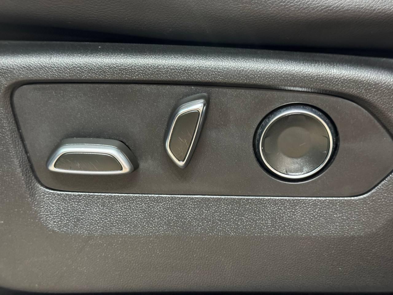 Cadillac Escalade ESV 2WD 4dr Luxury 2021
