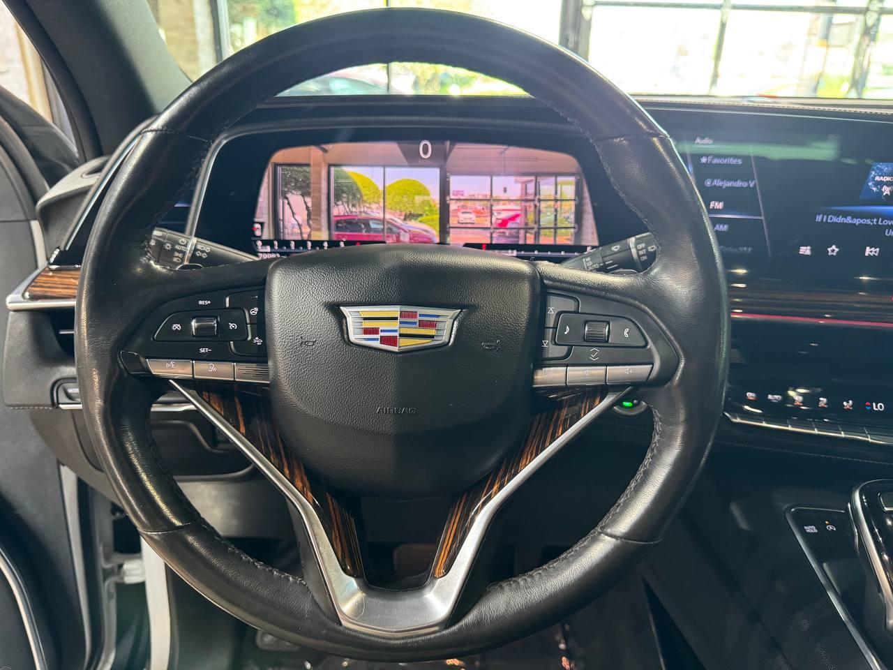 Cadillac Escalade ESV 2WD 4dr Luxury 2021