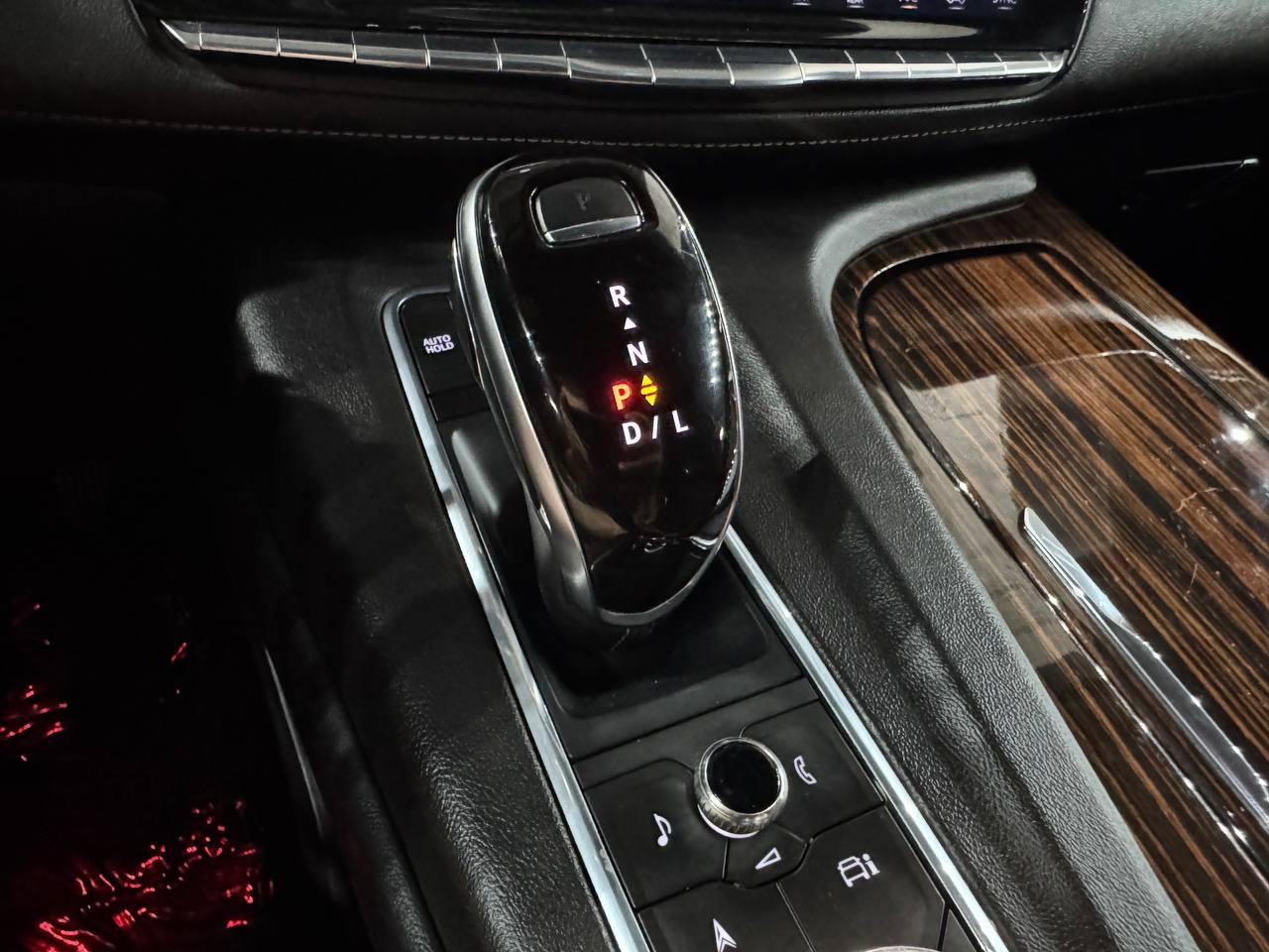Cadillac Escalade ESV 2WD 4dr Luxury 2021